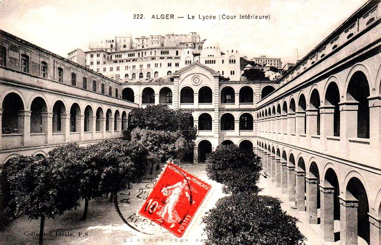 Alger - Lycee - Cour interieure - 1913.jpg